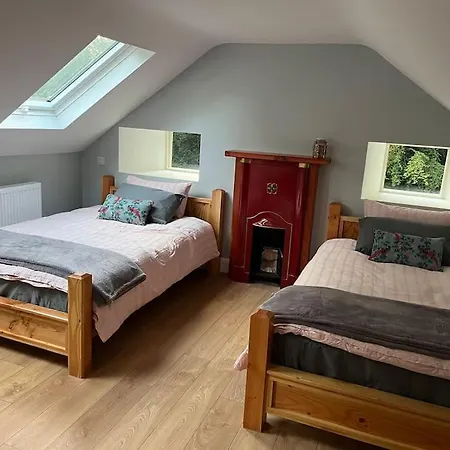 Wood House * تيبيراري