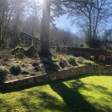 Wood House بيت للعطل